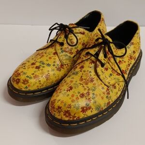 Doc Martens Vintage AW004 3-Eyelet Lace Up Oxfords EU 39 / US 8